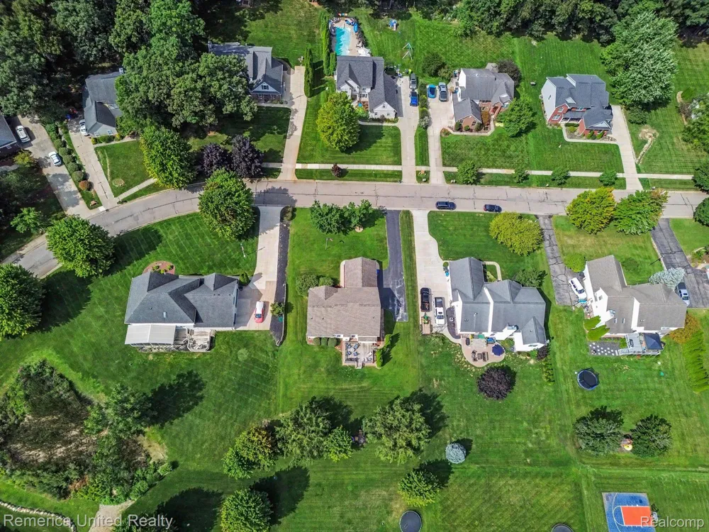1532 Andover Boulevard Hartland Township, MI 48843