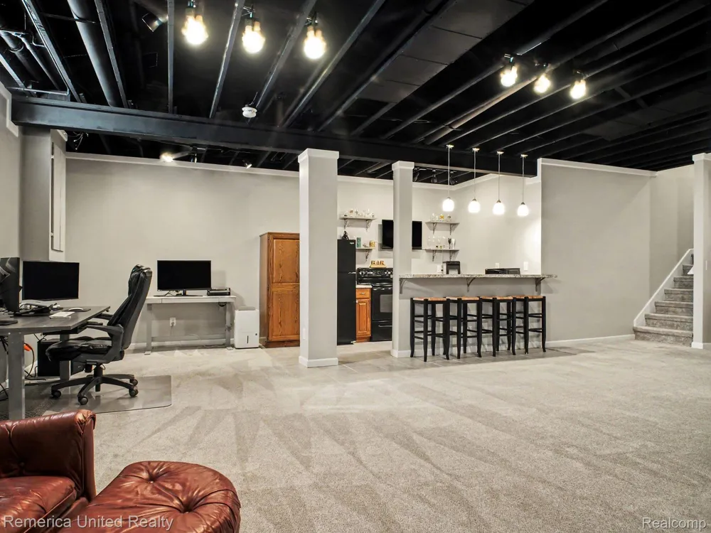 1532 Andover Boulevard Hartland Township, MI 48843