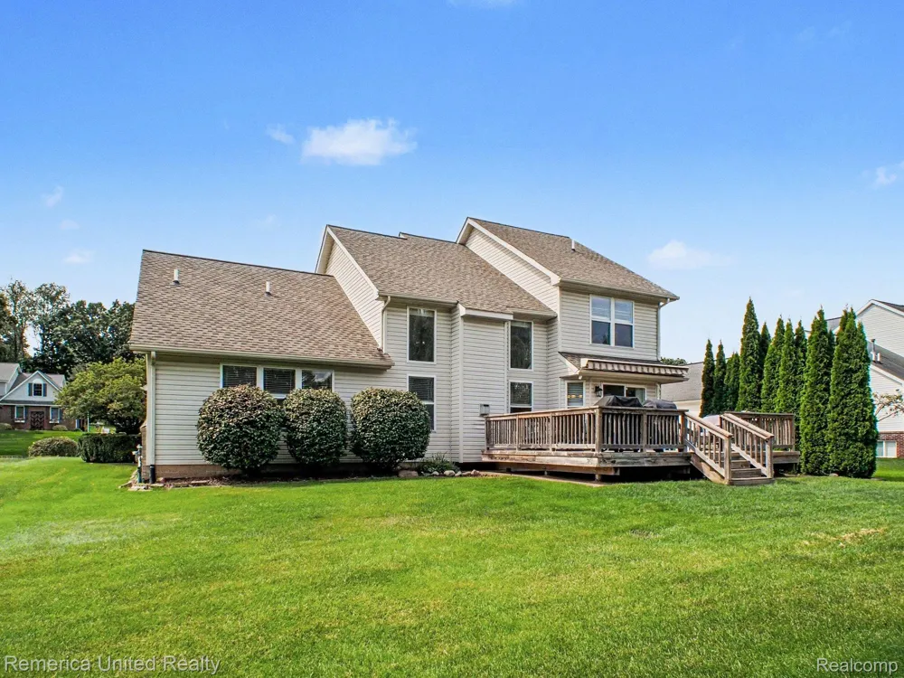 1532 Andover Boulevard Hartland Township, MI 48843