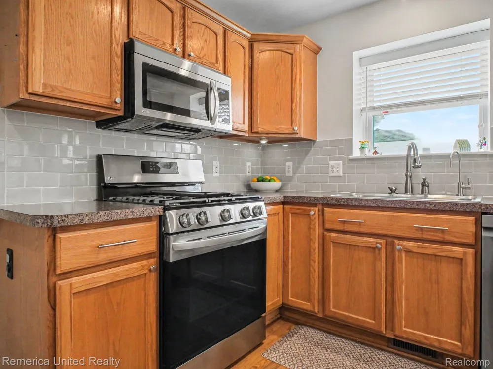 1532 Andover Boulevard Hartland Township, MI 48843