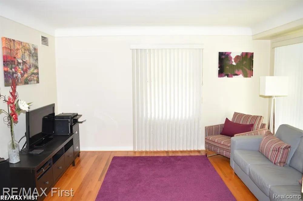 2666 Catalpa Drive Berkley City, MI 48072