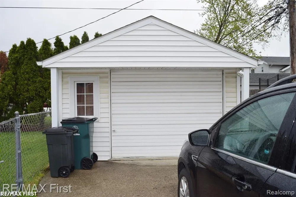 2666 Catalpa Drive Berkley City, MI 48072