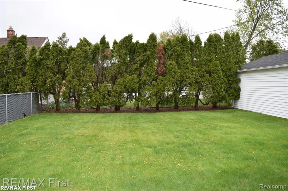 2666 Catalpa Drive Berkley City, MI 48072