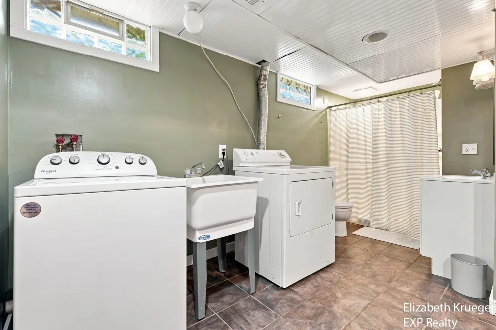 1502 Ridgewood Drive Georgetown Charter Township, MI 49428