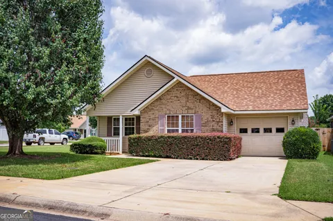 204 Deerfield CIR
