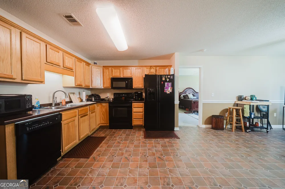 204 Deerfield CIR Warner Robins, GA 31088