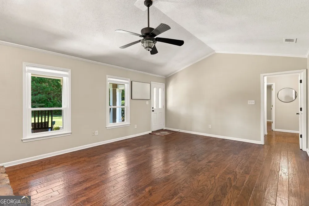 134 Hawkins RD Armuchee, GA 30105