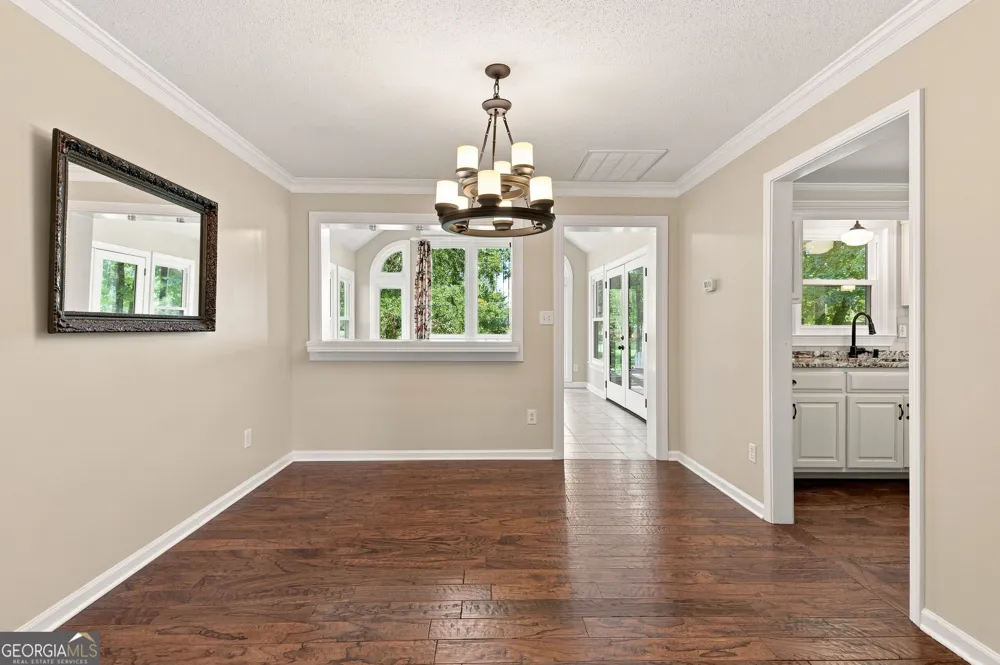 134 Hawkins RD Armuchee, GA 30105