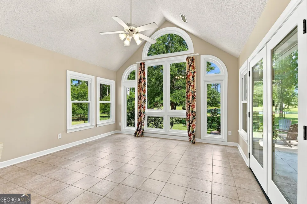 134 Hawkins RD Armuchee, GA 30105