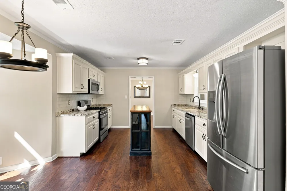 134 Hawkins RD Armuchee, GA 30105