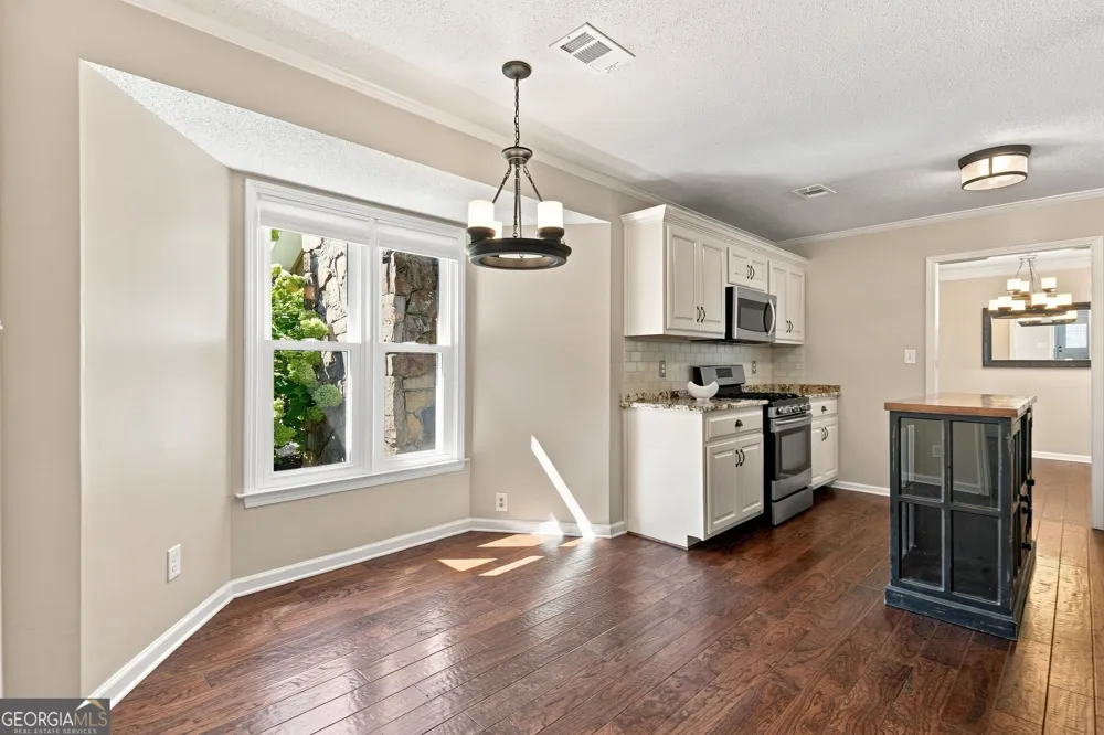 134 Hawkins RD Armuchee, GA 30105