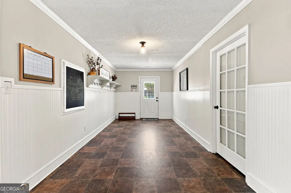 134 Hawkins RD Armuchee, GA 30105