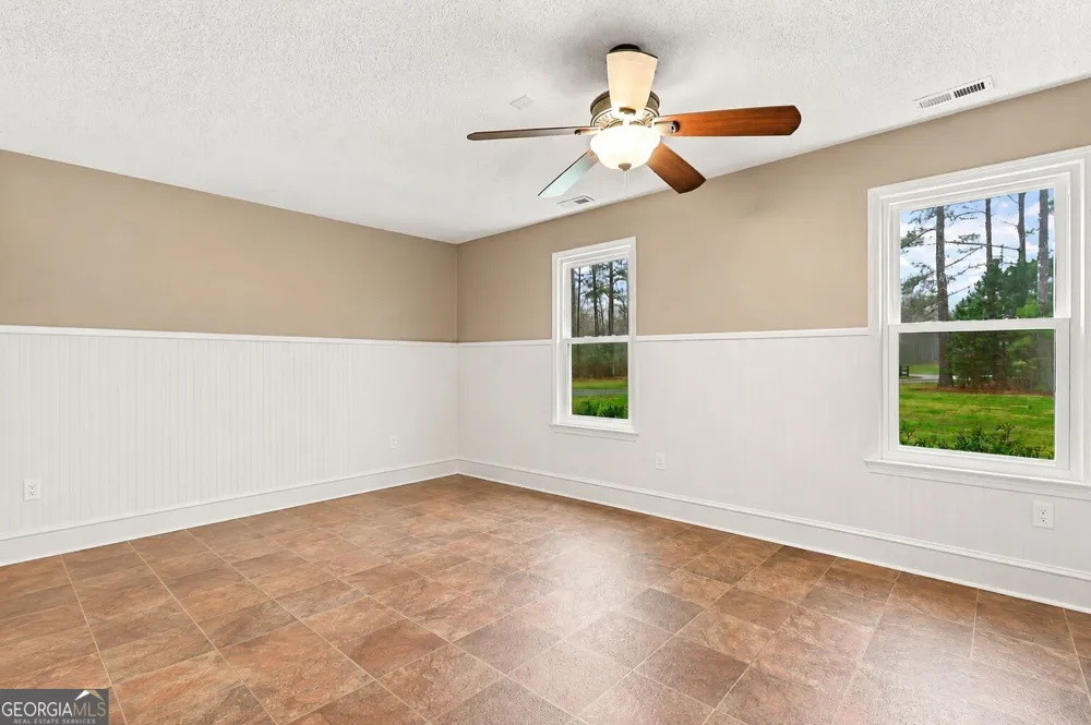 134 Hawkins RD Armuchee, GA 30105