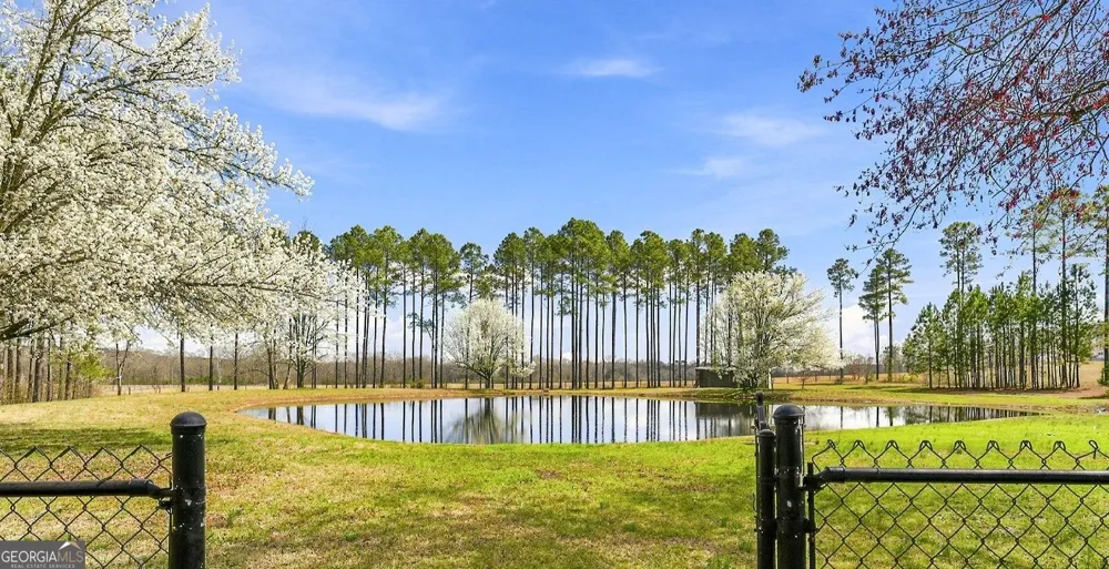 134 Hawkins RD Armuchee, GA 30105