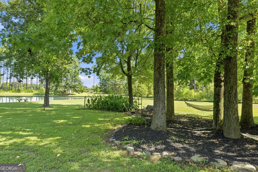 134 Hawkins RD Armuchee, GA 30105