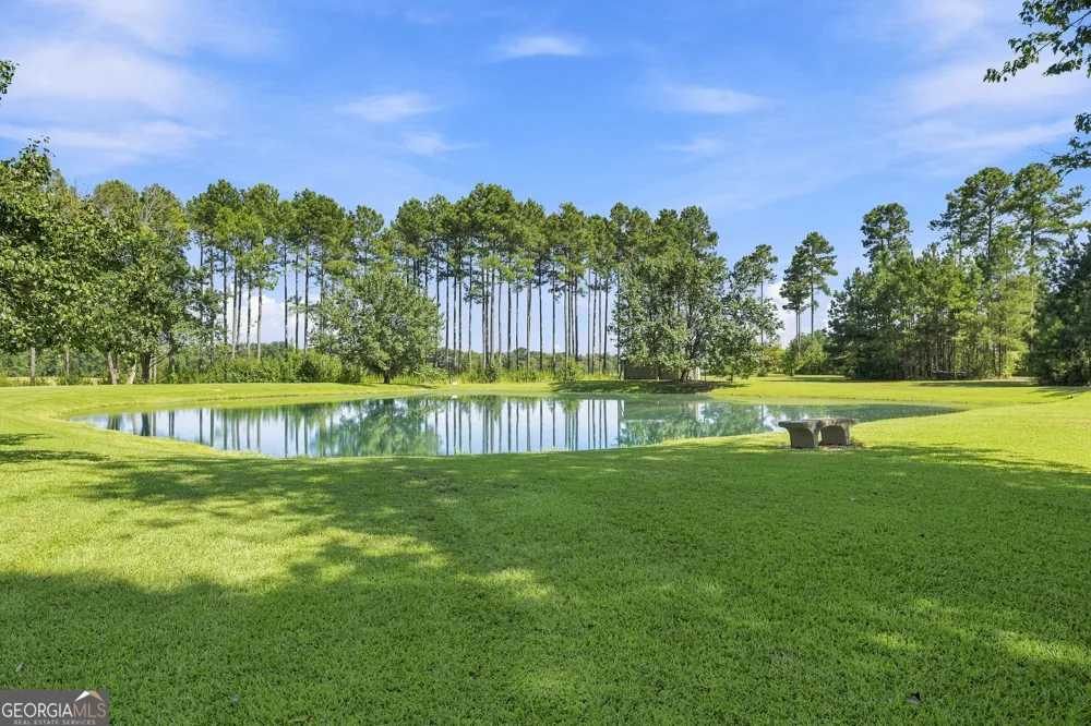 134 Hawkins RD Armuchee, GA 30105