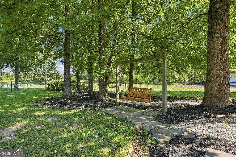 134 Hawkins RD Armuchee, GA 30105
