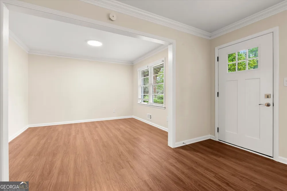 174 Cromwell RD Sandy Springs, GA 30328