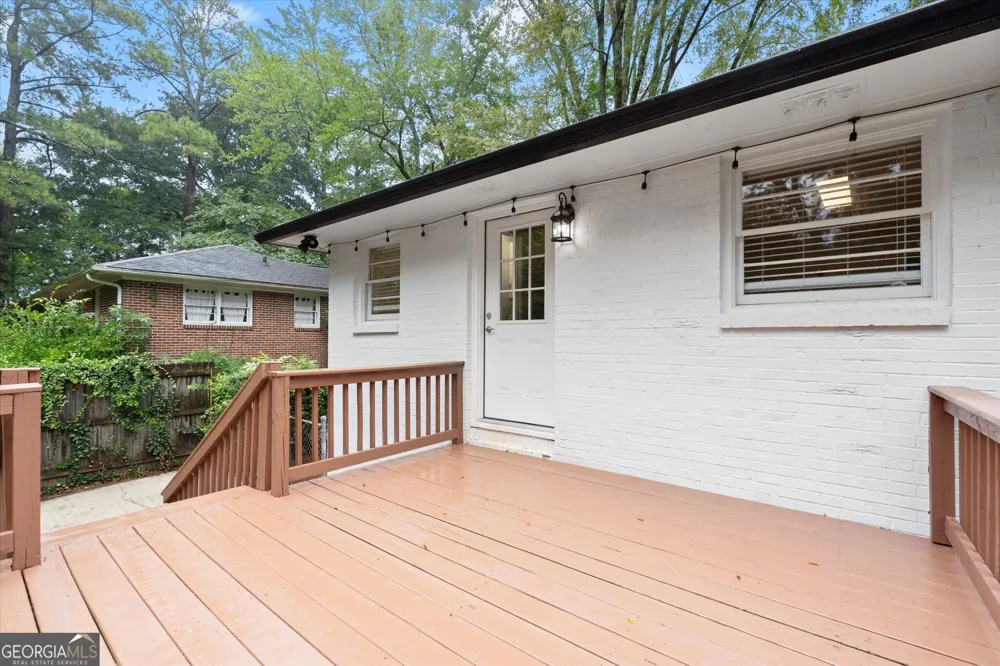 174 Cromwell RD Sandy Springs, GA 30328