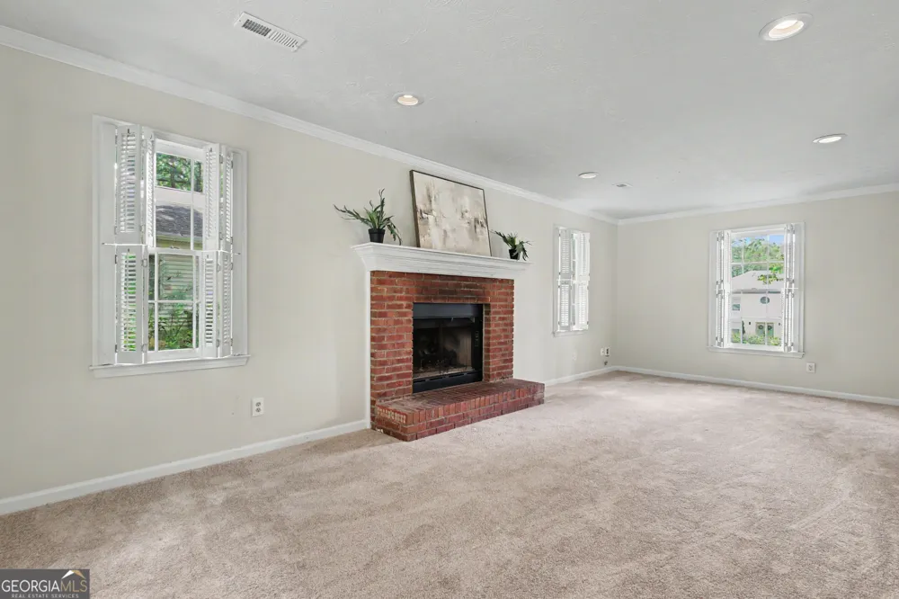 401 Walnut Grove RD Peachtree City, GA 30269