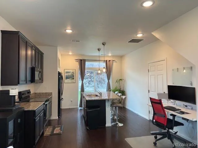 200 S Oak Hill Street Aurora, CO 80018