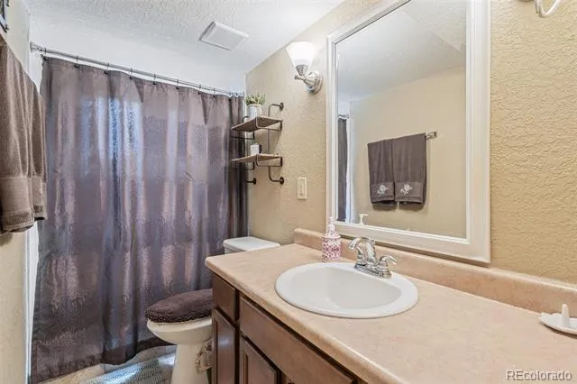 6691 Quay Court Arvada, CO 80003