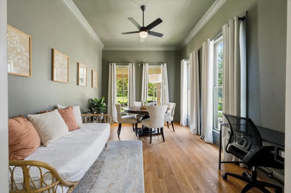 4619 Worth Street Dallas, TX 75246