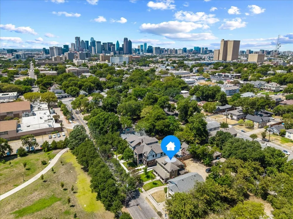 4619 Worth Street Dallas, TX 75246