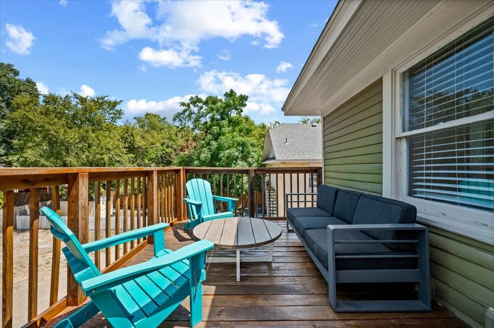 4619 Worth Street Dallas, TX 75246