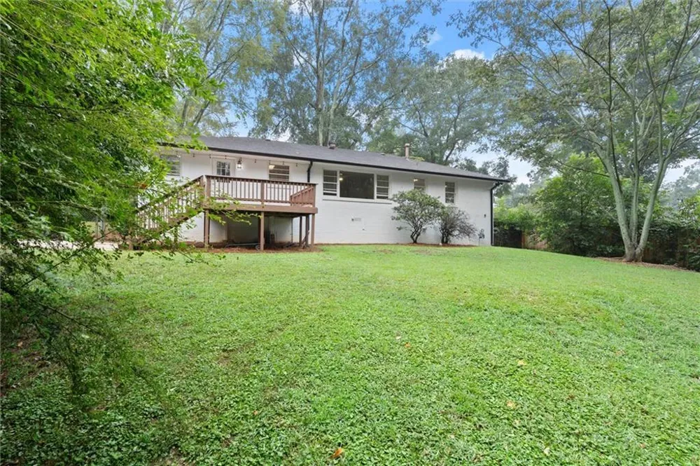 174 Cromwell Road Sandy Springs, GA 30328