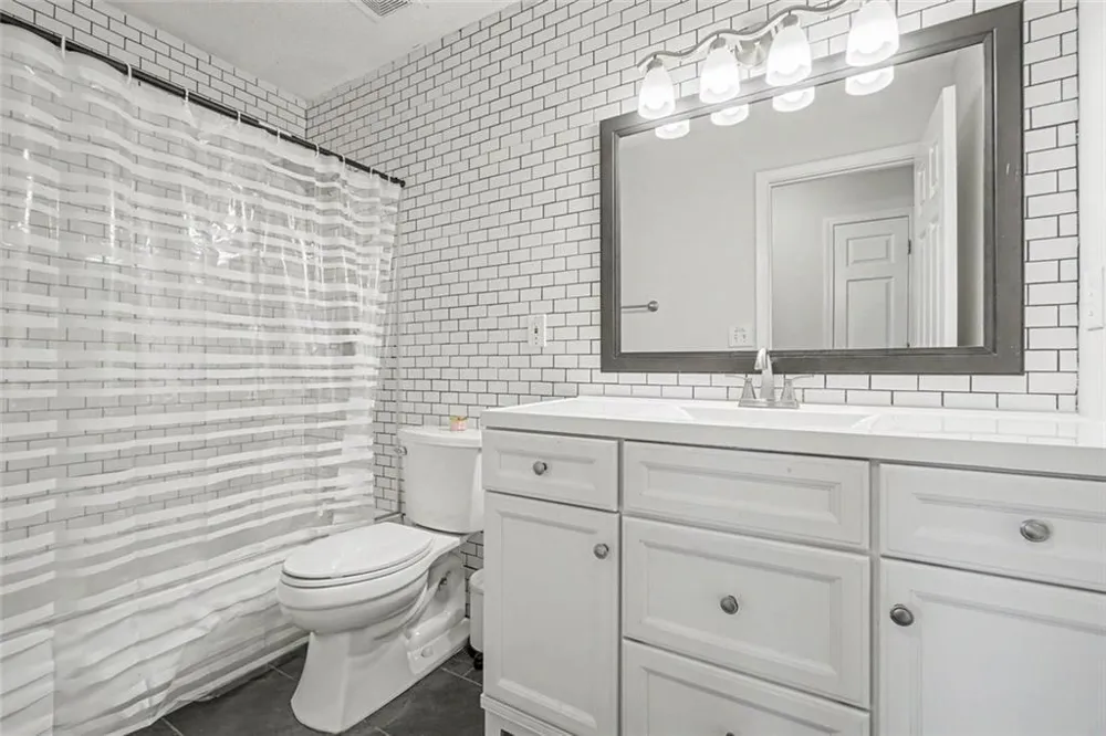 2200 Traywick Chase Alpharetta, GA 30004