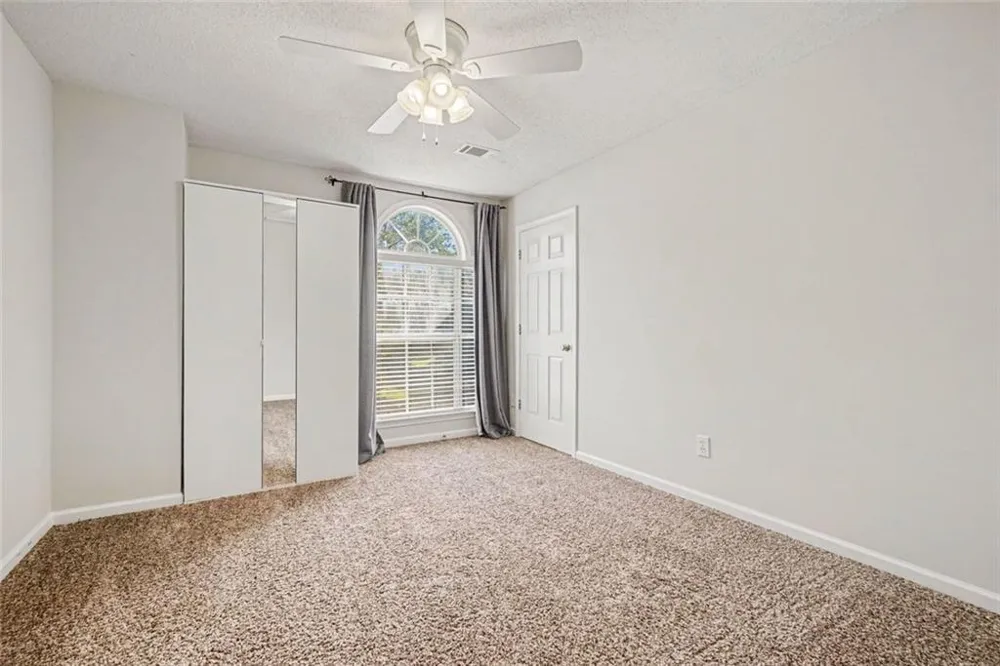 2200 Traywick Chase Alpharetta, GA 30004