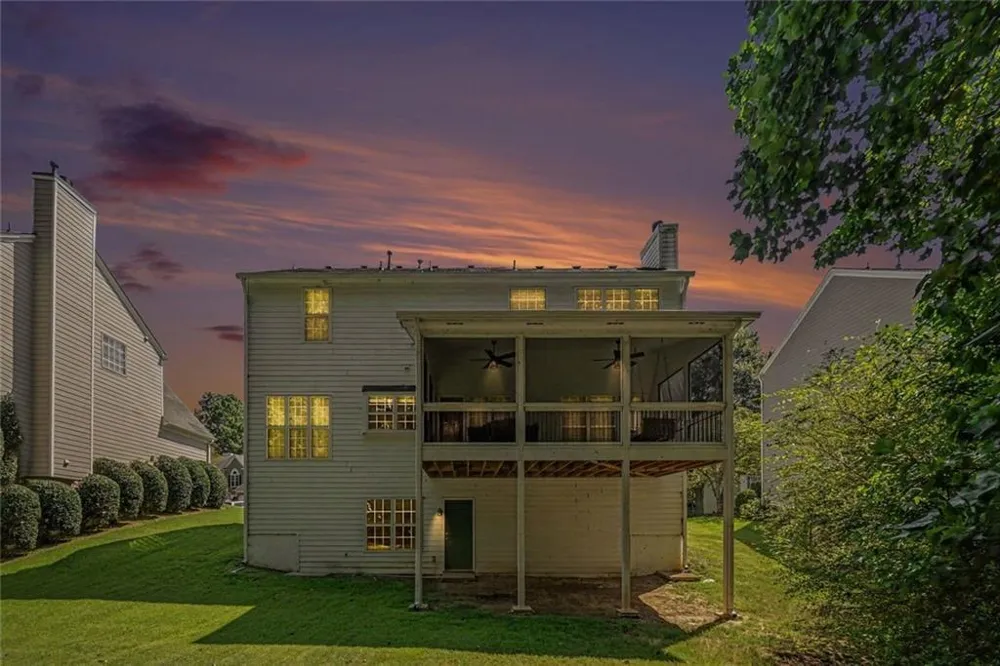 2200 Traywick Chase Alpharetta, GA 30004