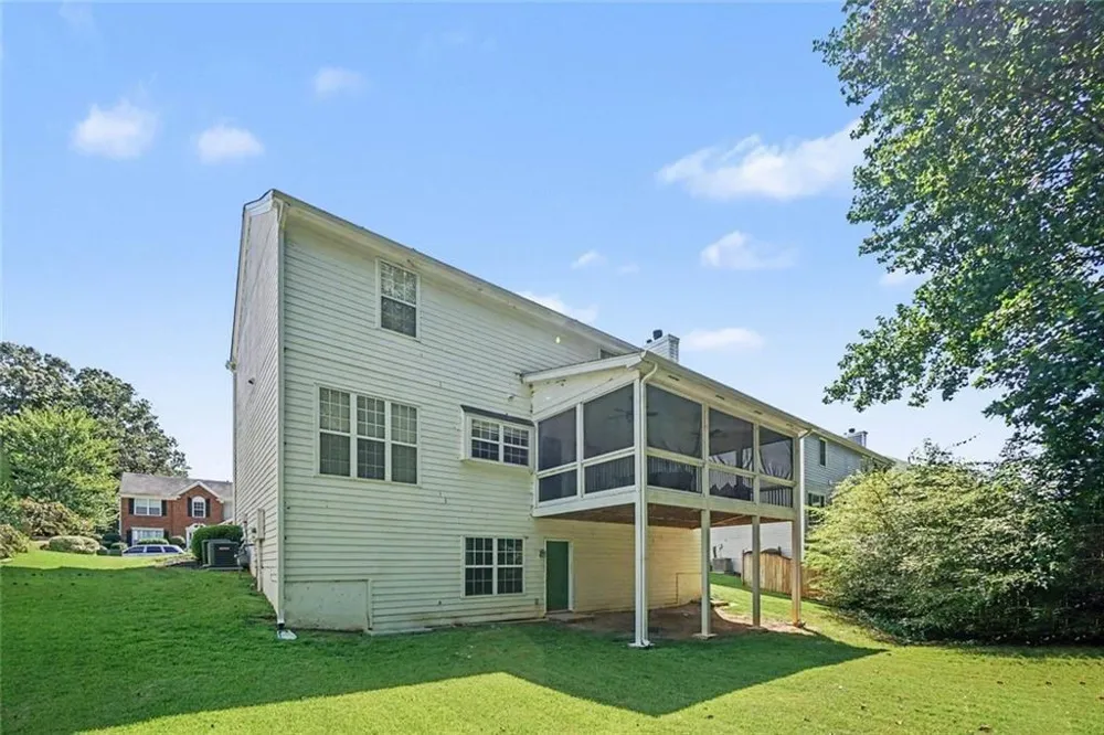 2200 Traywick Chase Alpharetta, GA 30004