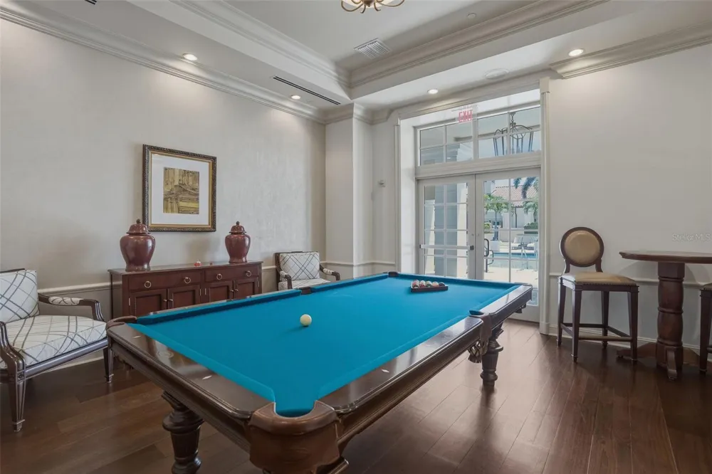 300 BEACH DRIVE NE #309 St Petersburg, FL 33701