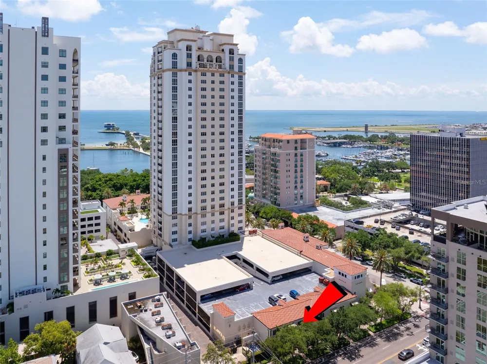 300 BEACH DRIVE NE #309 St Petersburg, FL 33701