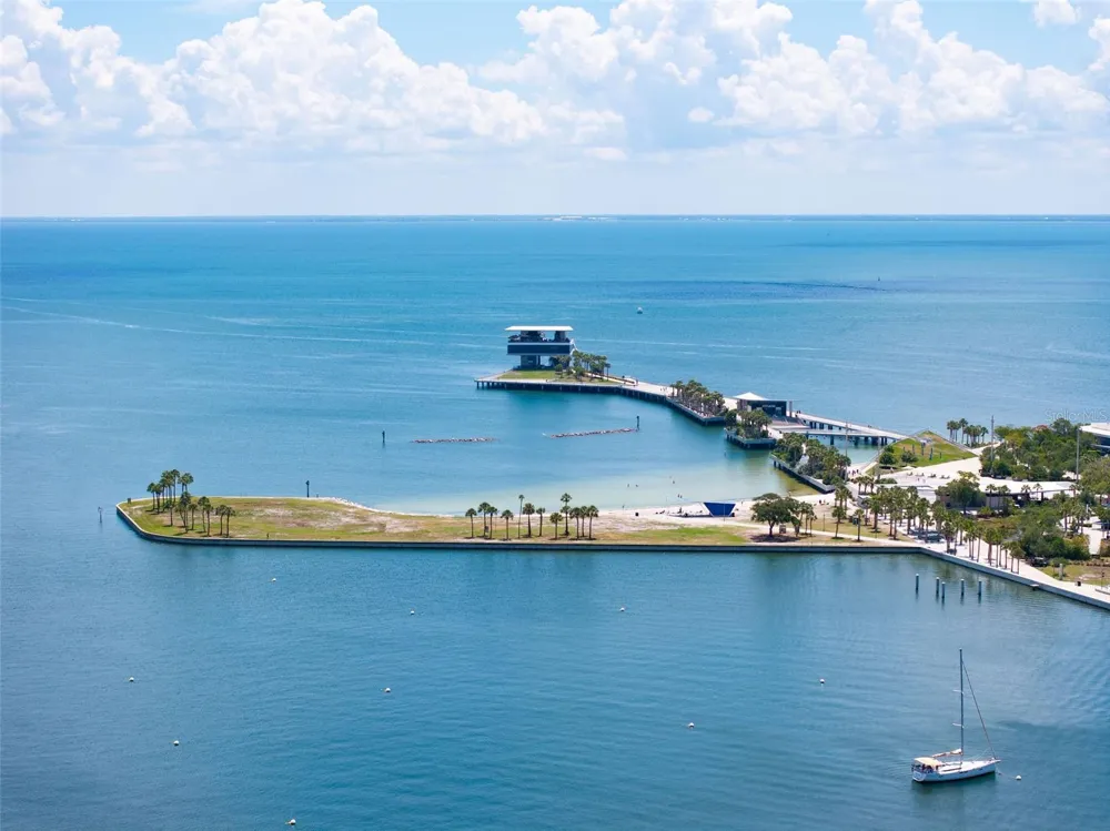 300 BEACH DRIVE NE #309 St Petersburg, FL 33701
