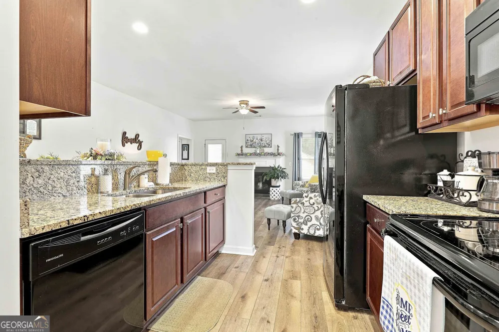 41 Majestic DR Newnan, GA 30265