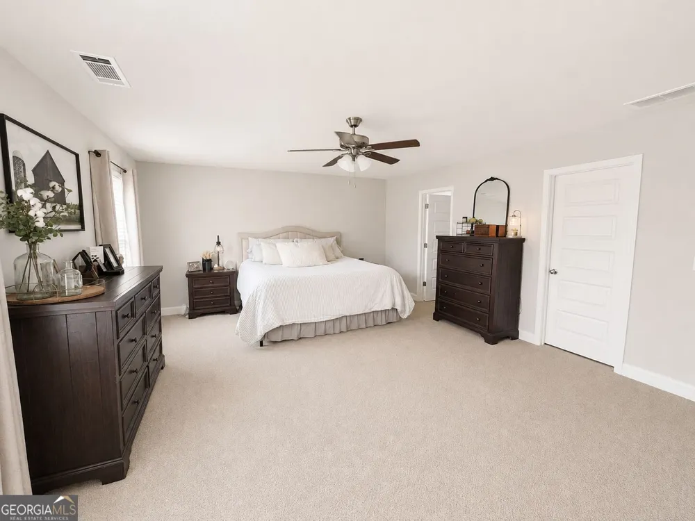 896 Crescent LN Griffin, GA 30224