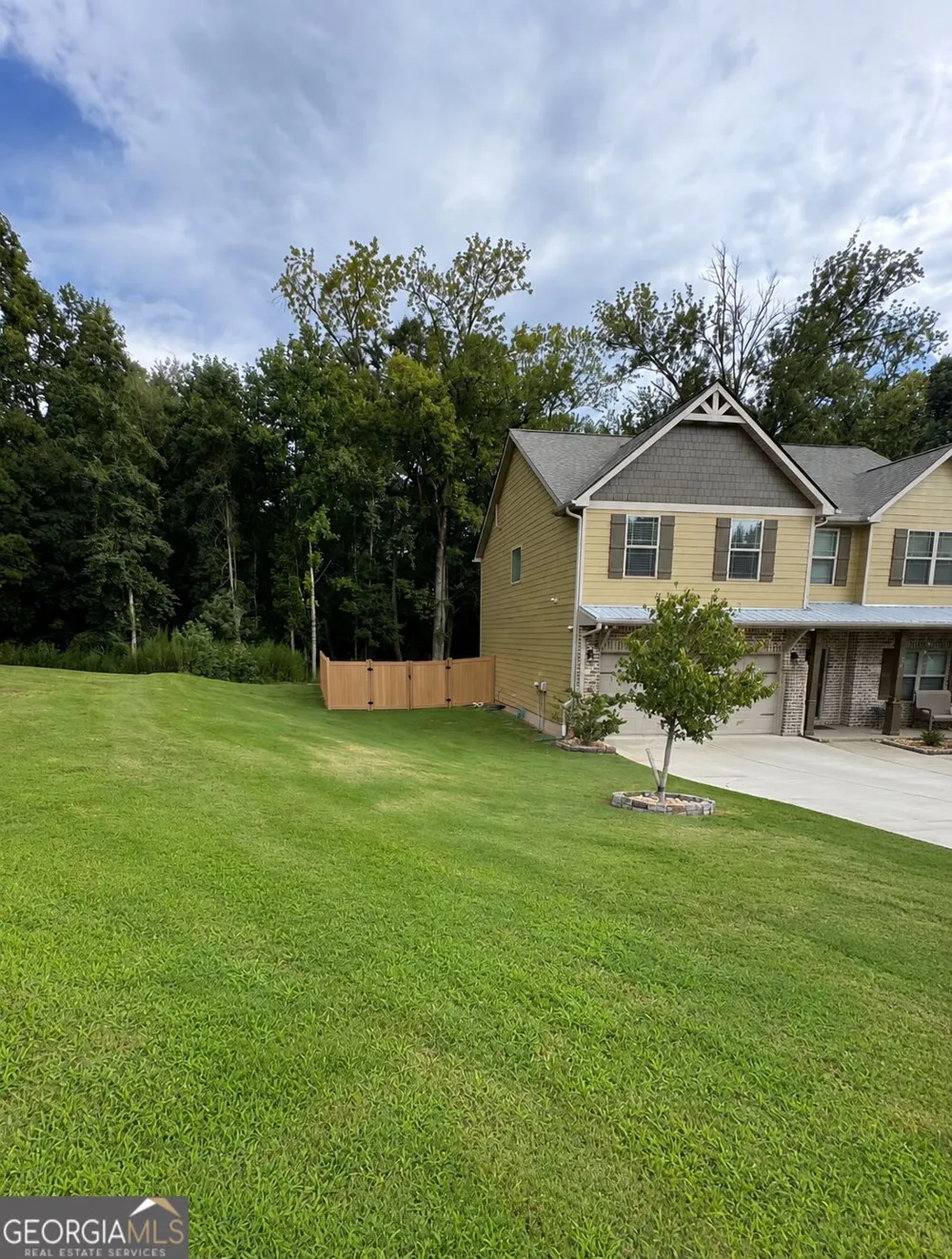 896 Crescent LN Griffin, GA 30224