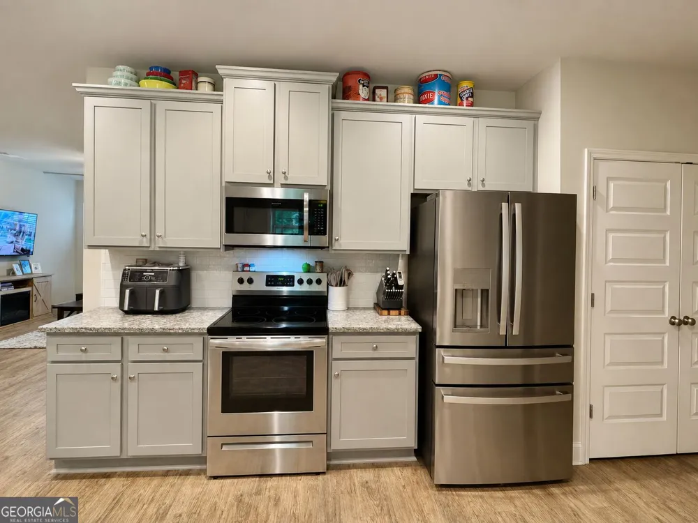 896 Crescent LN Griffin, GA 30224