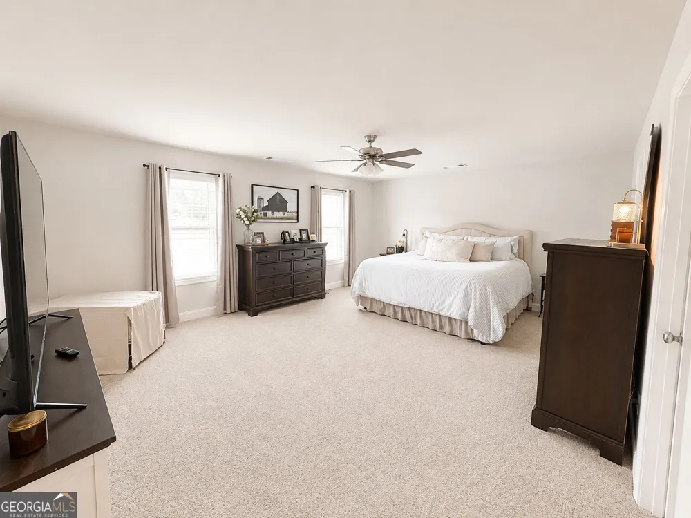 896 Crescent LN Griffin, GA 30224