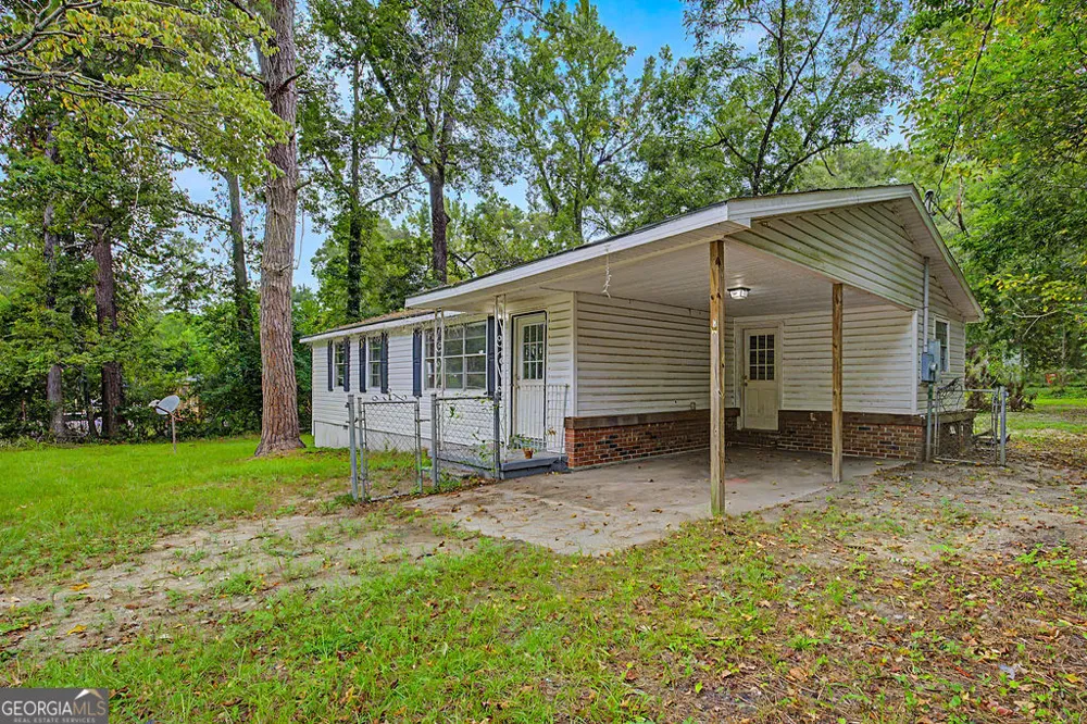 129 Alton RD Macon, GA 31211