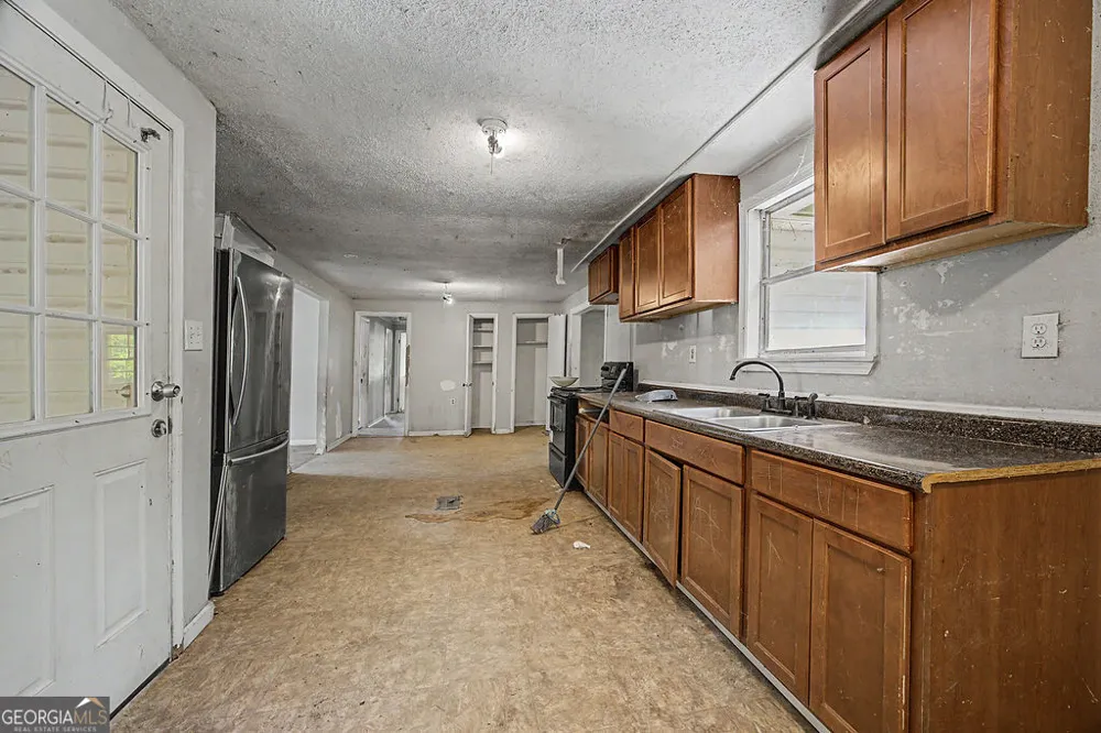 129 Alton RD Macon, GA 31211