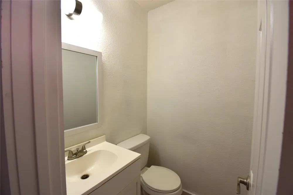 300 E Croslin Street #114 Austin, TX 78752