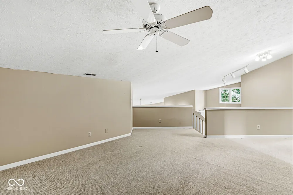 7884 Clearwater Parkway Indianapolis, IN 46240