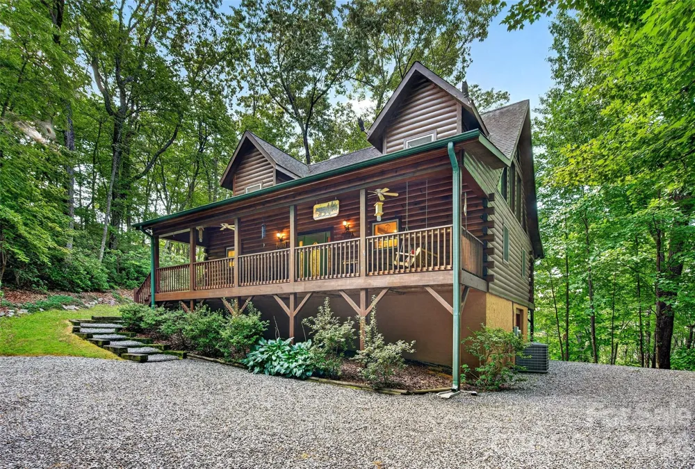 386 Wild Turkey Run Black Mountain, NC 28711