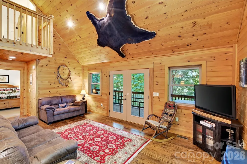 386 Wild Turkey Run Black Mountain, NC 28711