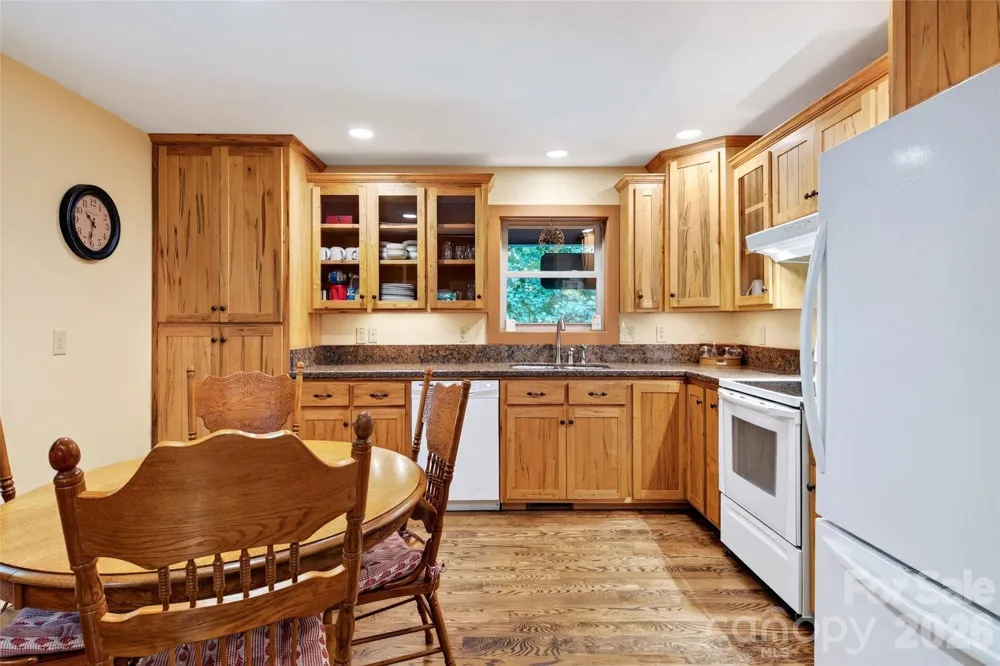 386 Wild Turkey Run Black Mountain, NC 28711