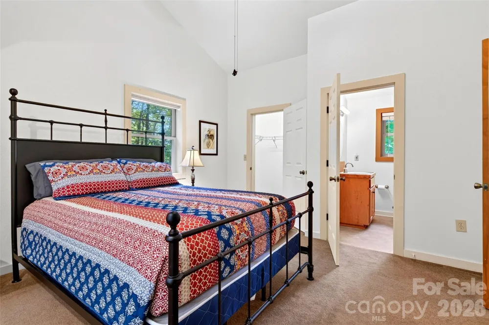 386 Wild Turkey Run Black Mountain, NC 28711
